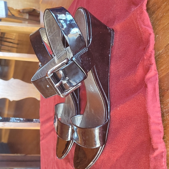 Dress sandal - Picture 2 of 4